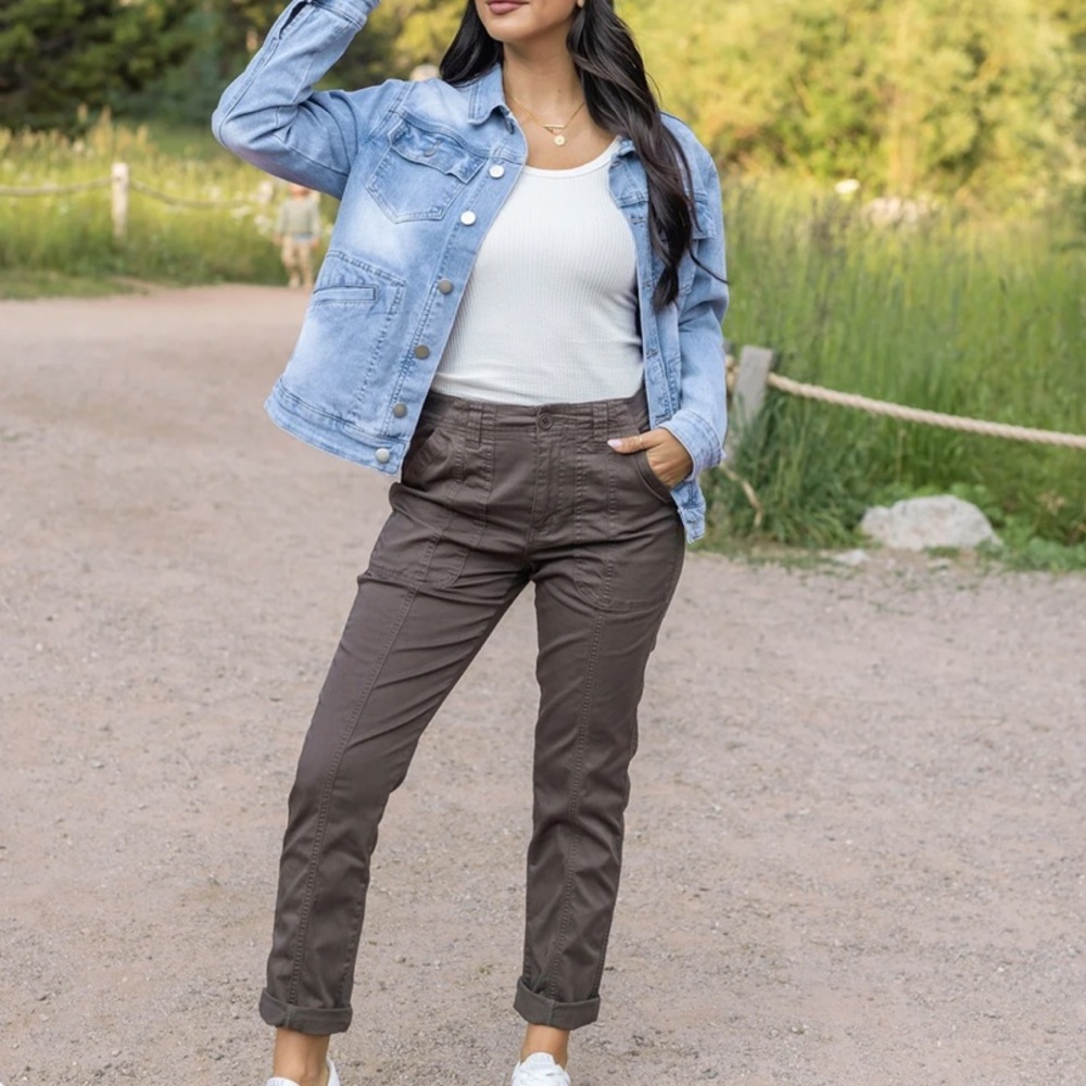 NWT Grace & Lace Camper Cargo Pants in Tarmac Grace and Lace